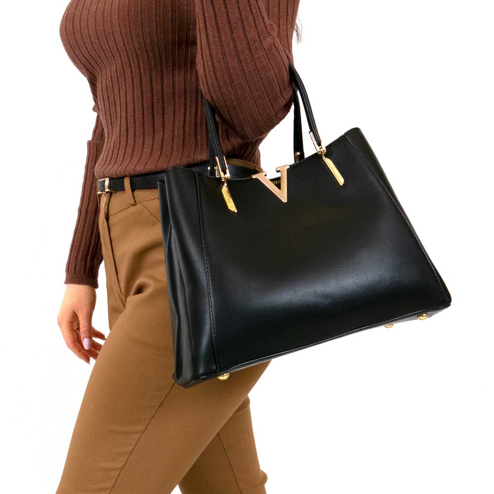 Дамска чанта PAULA VENTI модел VOLTERRA еко кожа черен