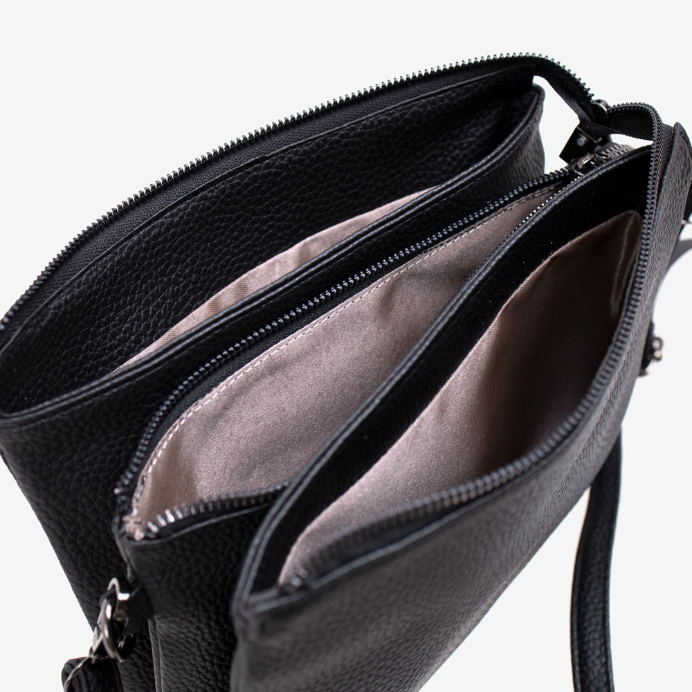 Малка дамска чанта PAULA VENTI модел AMORE еко кожа черен