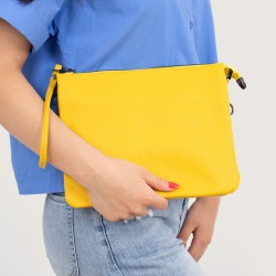 Малка дамска чанта Paula Venti модел AMORE еко кожа жълт