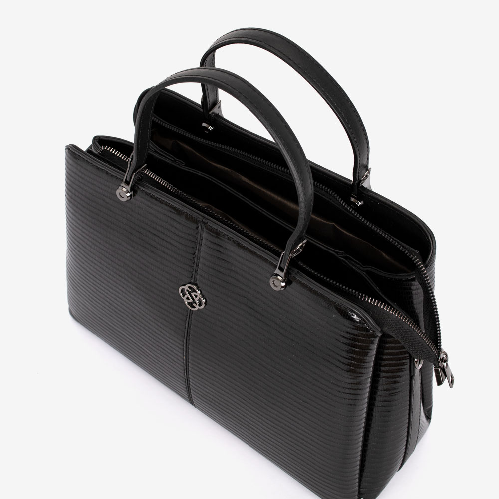 Дамска чанта модел ADALYNE еко кожа черен принт