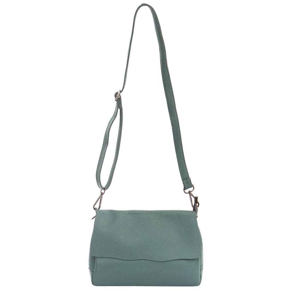 Модерна дамска чанта от естествена кожа ENZO NORI модел BETTY цвят светло син