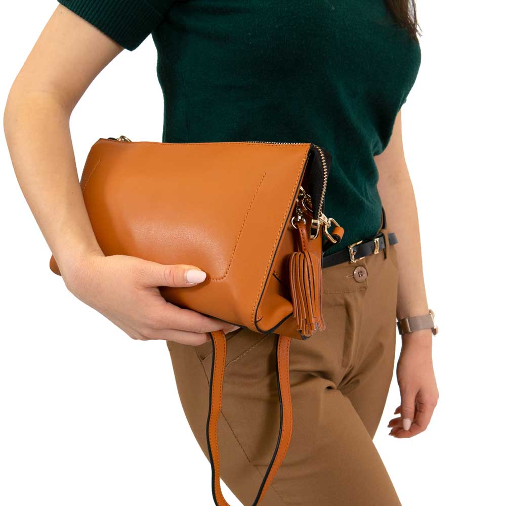 Малка дамска чанта през рамо PAULA VENTI модел JANYA естествена кожа оранжев