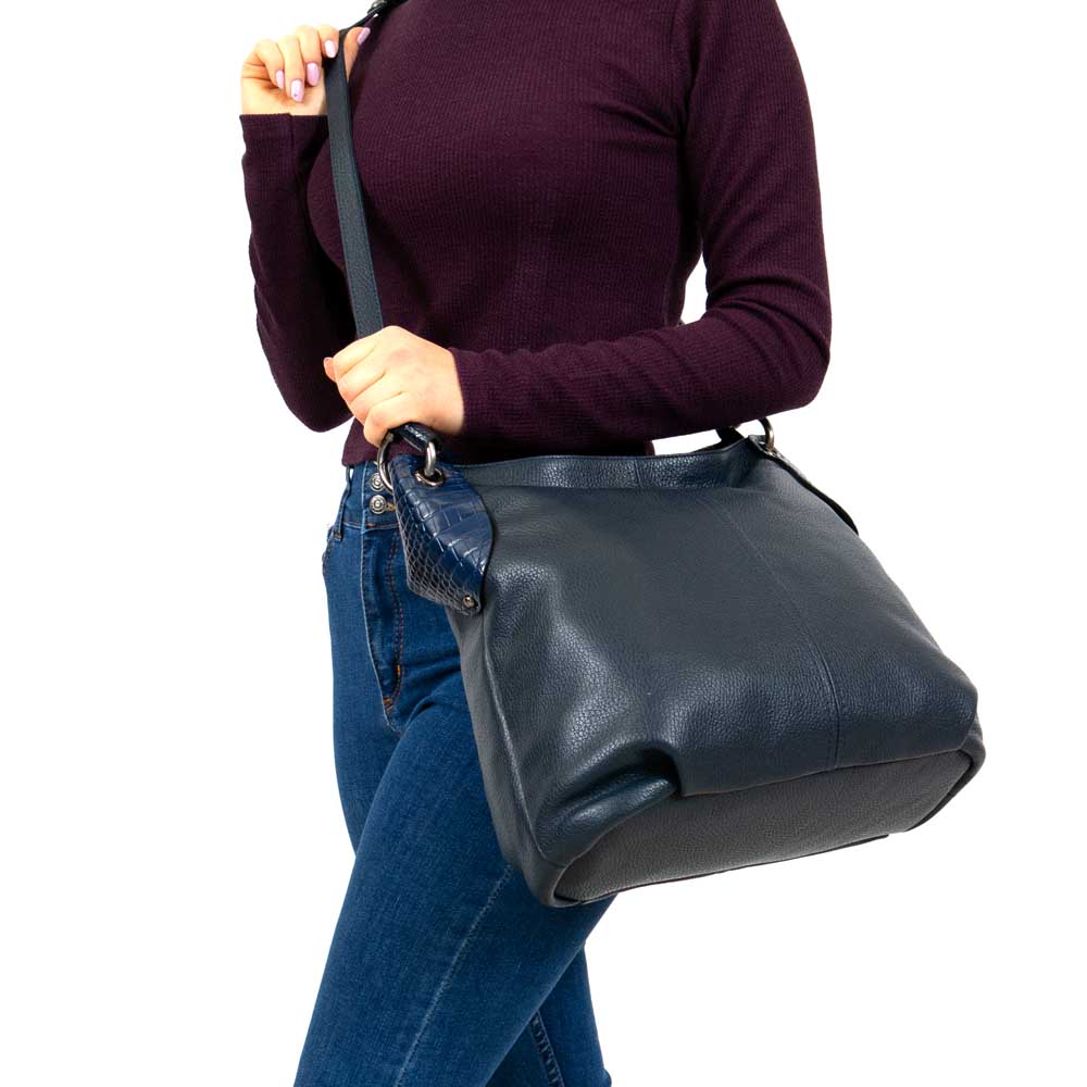 Елегантна дамска чанта тип торба PAULA VENTI модел YAZMIN естествена кожа цвят тъмно син