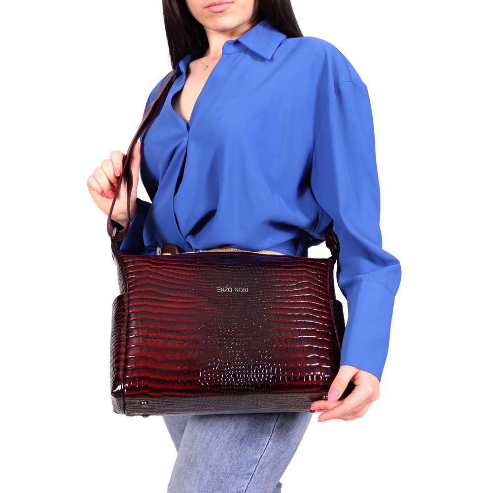 Дамска чанта ENZO NORI модел REYNA естествена кожа бордо кроко лак