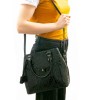 Стилна дамска чанта от естествена кожа ENZO NORI модел VIVIAN цвят черен квадрати лазер