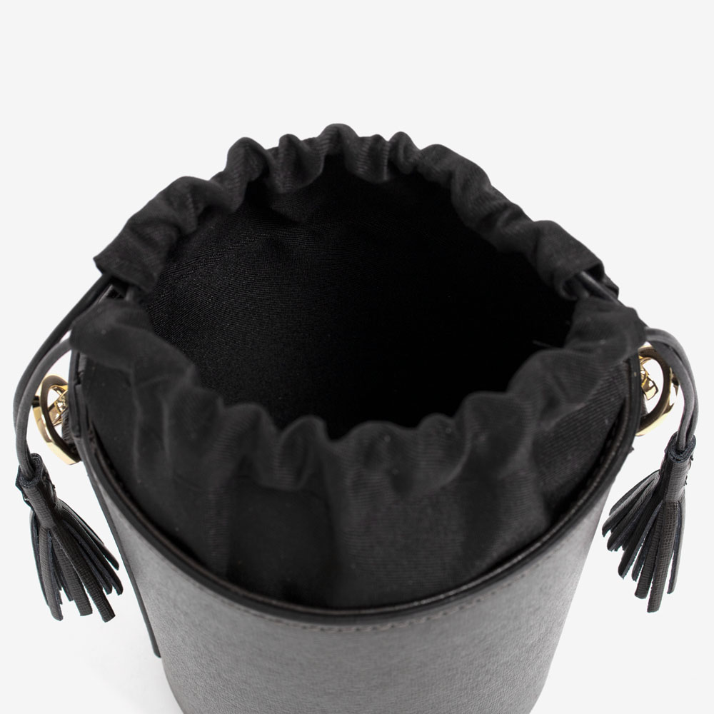 Малка дамска чанта модел CONCHITA италианска естествена кожа черен