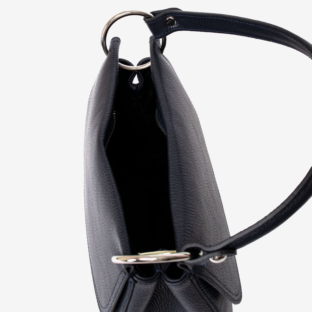 Дамска чанта модел LINDA италианска естествена кожа тъмно син