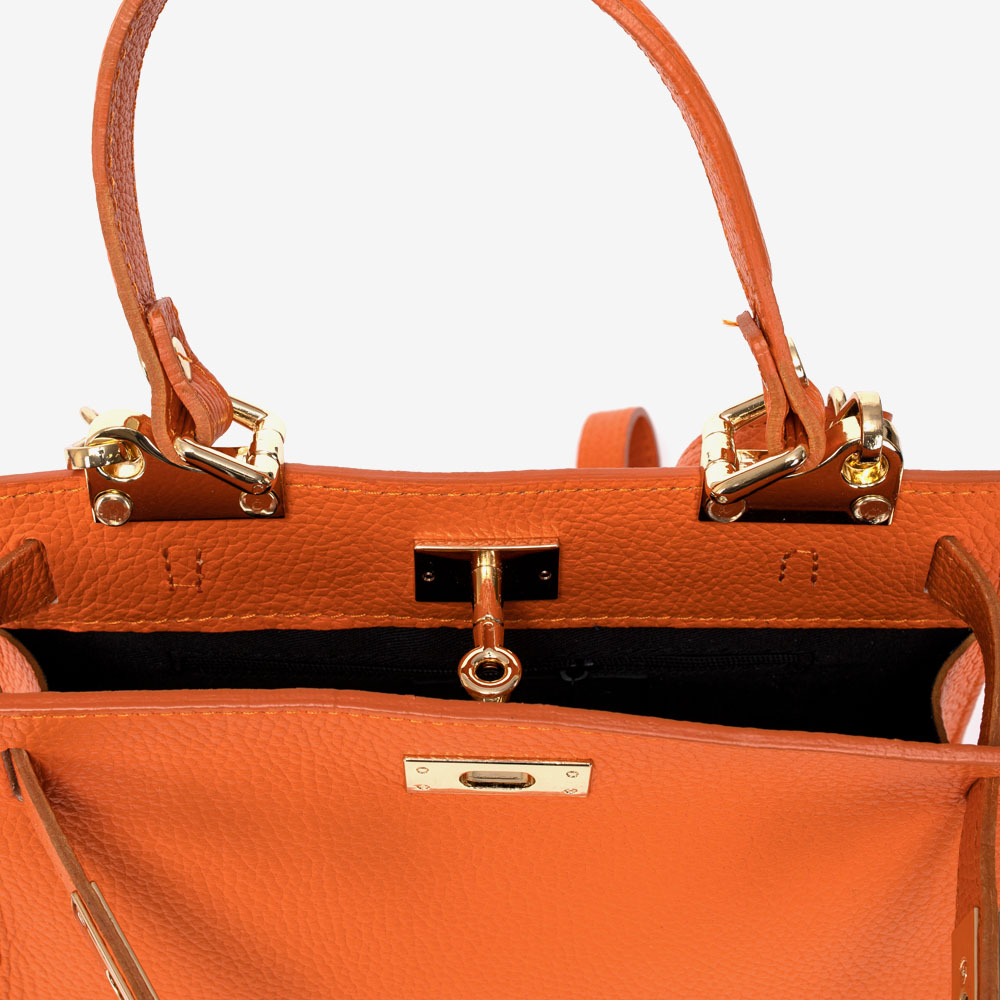 Дамска чанта модел CELINE италианска естествена кожа оранжев