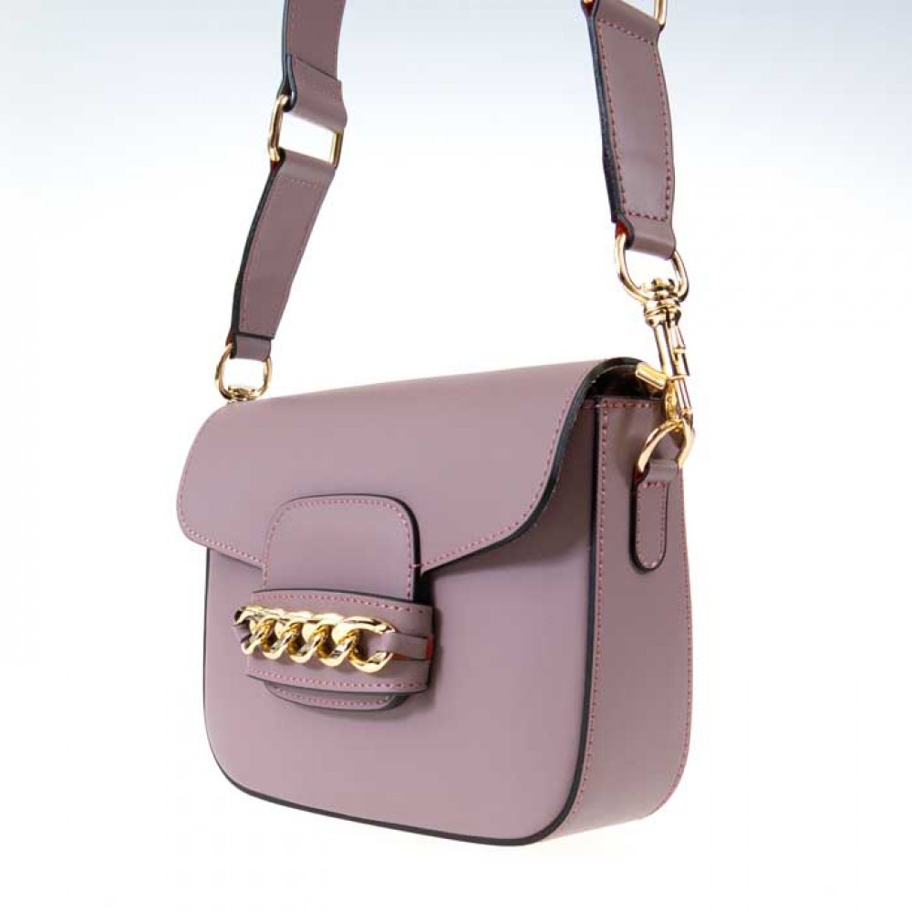 Малка лилава дамска чанта от естествена кожа с капак и твърда структура