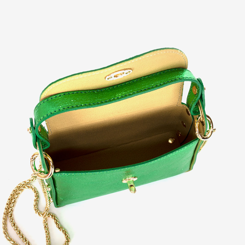 Малка дамска чанта модел PAOLA италианска естествена кожа зелен