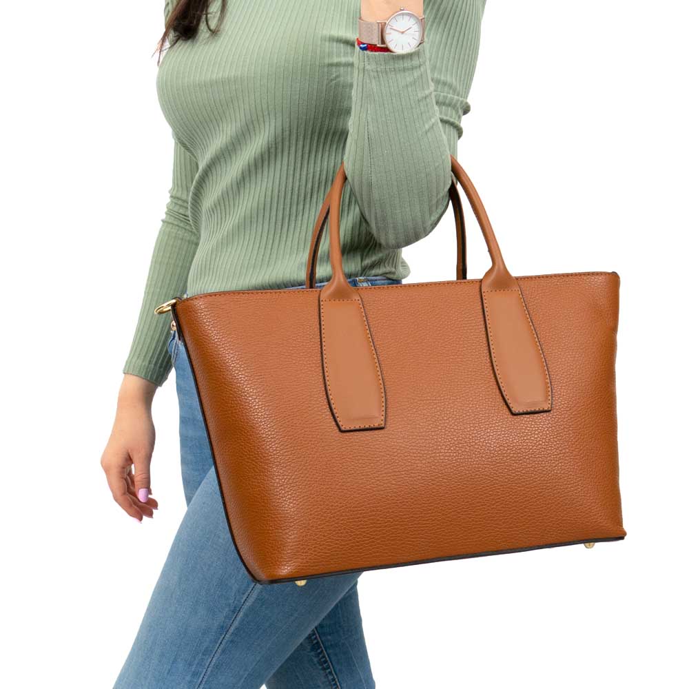 Дамска чанта модел VENTURA италианска естествена кожа кафяв