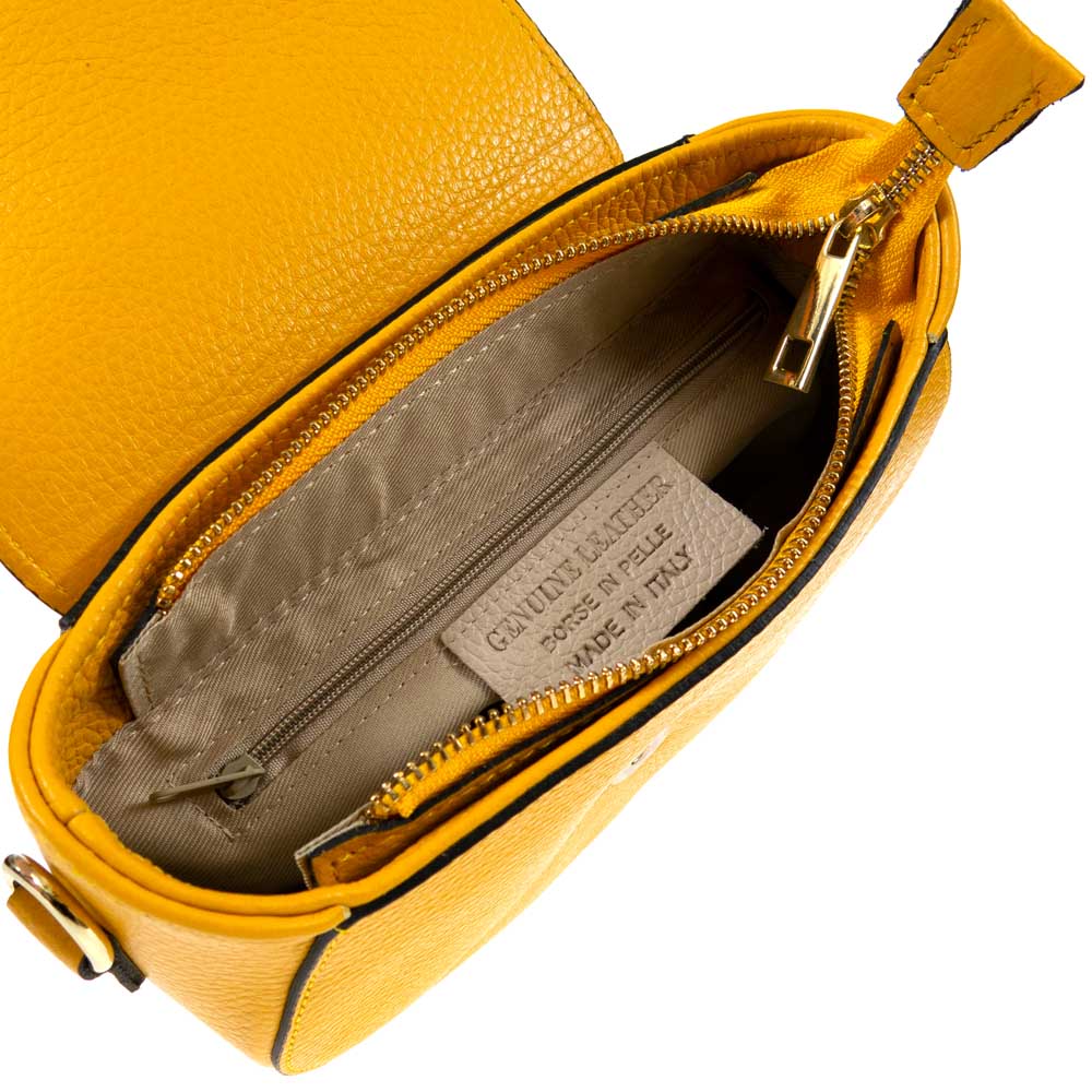 Малка дамска чанта модел DEVERRA италианска естествена кожа жълт