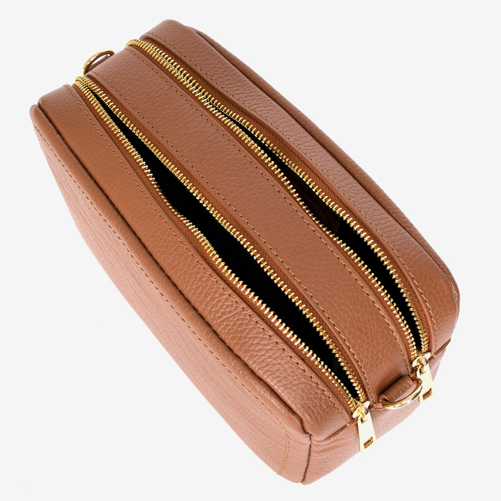 Дамска чанта модел ADINA италианска естествена кожа кафяв