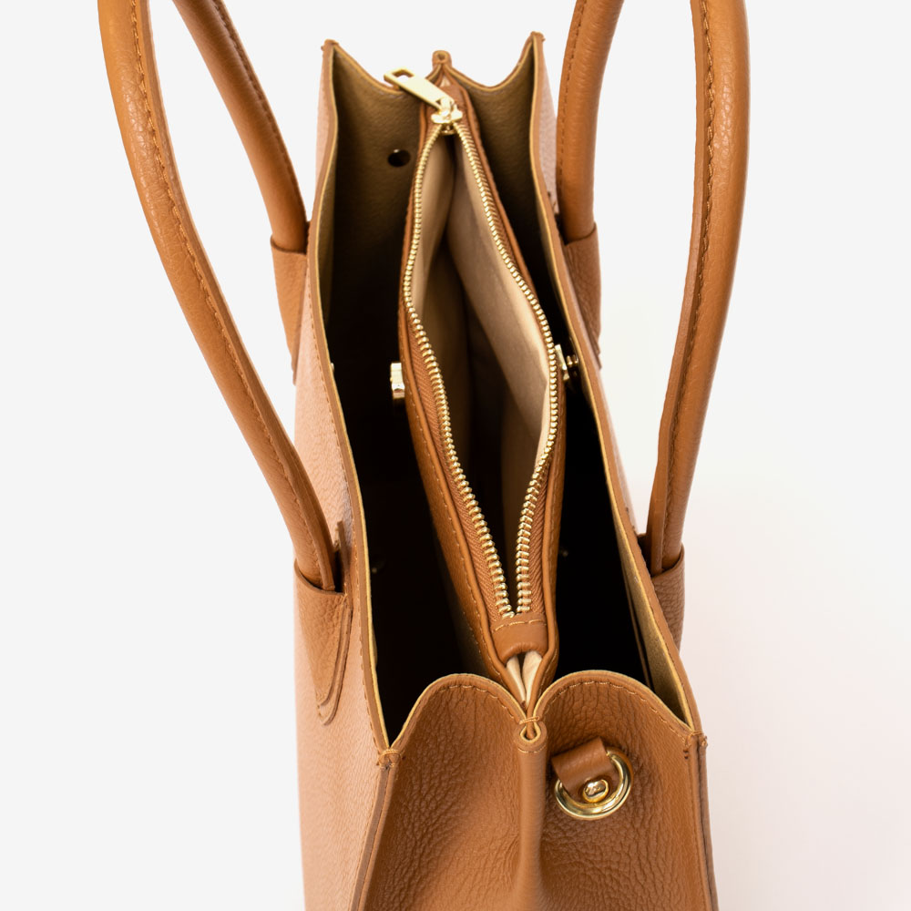 Дамска чанта модел ELMIRA италианска естествена кожа кафяв