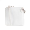 Малка дамска чанта за през рамо от естествена кожа цвят бял