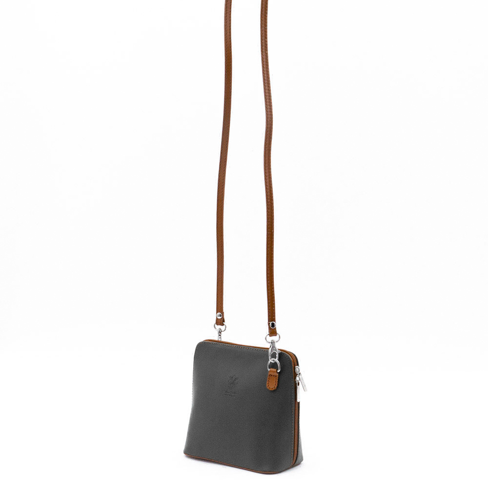 Малка дамска чанта модел CALDO италианска естествена кожа черен с кафява дръжка