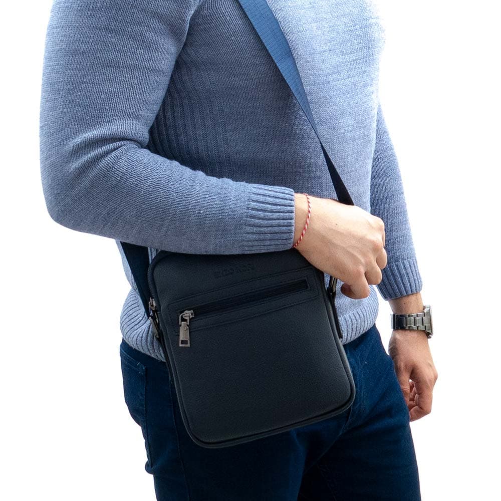 Стилна мъжка чанта от висококачествена еко кожа ENZO NORI модел CLAUS цвят тъмно син