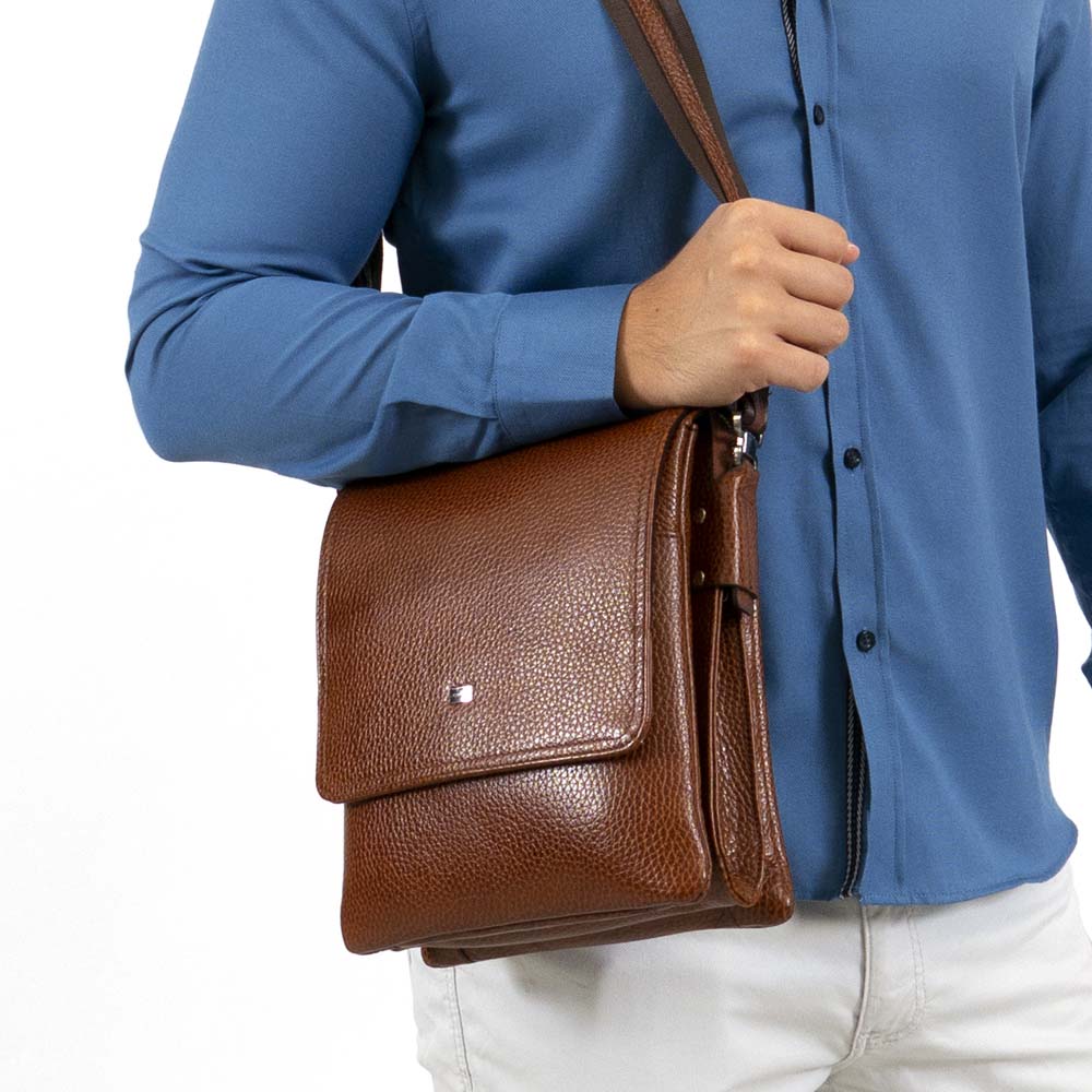 Мъжка чанта през рамо ENZO NORI модел ENNIO естествена кожа светло кафяв