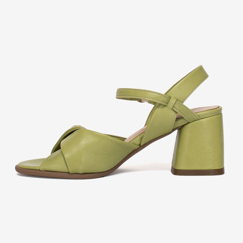 Дамски сандали на ток модел FERARA естествена кожа зелен