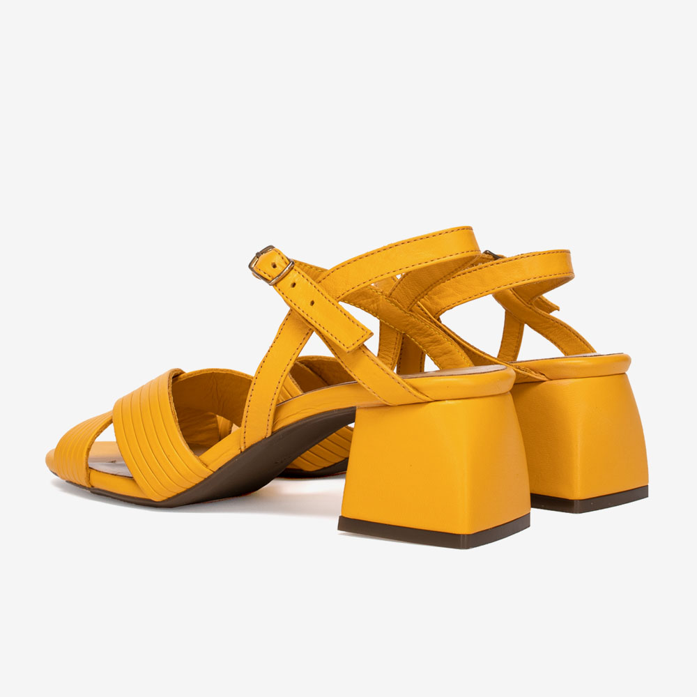Дамски сандали на ток модел ANDREA естествена кожа жълт