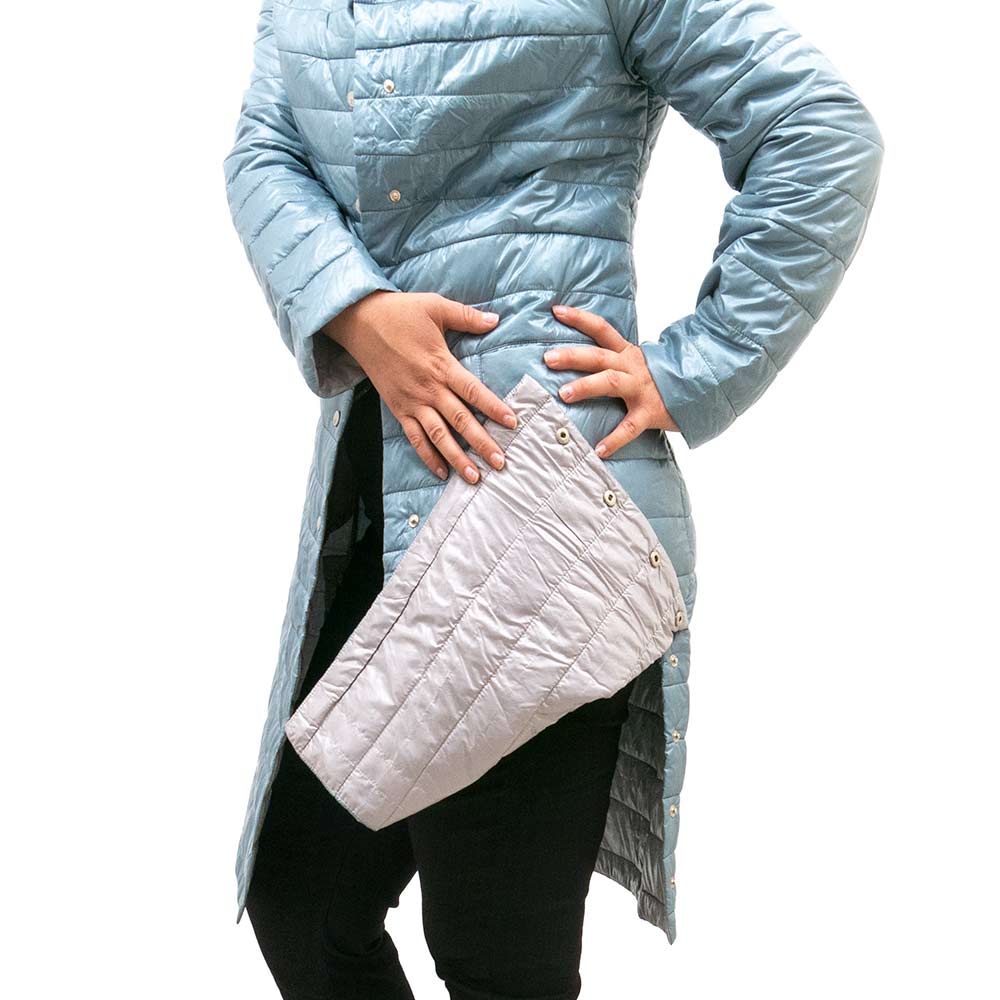 Леко дълго и тънко дамско яке модел SHINE от полиестер с най-високо качество пълнеж биопух цвят светло син