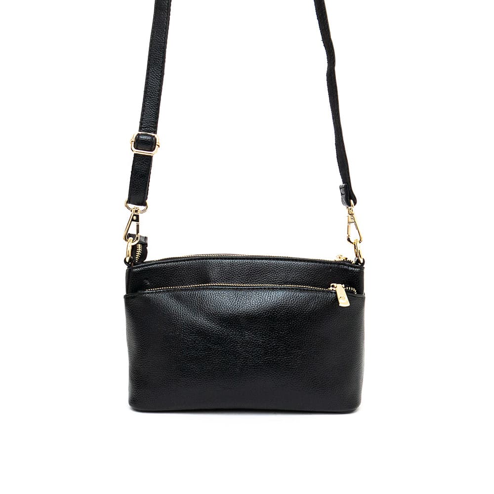 Малка дамска чанта от висококачествена еко кожа модел CARO-S цвят черен