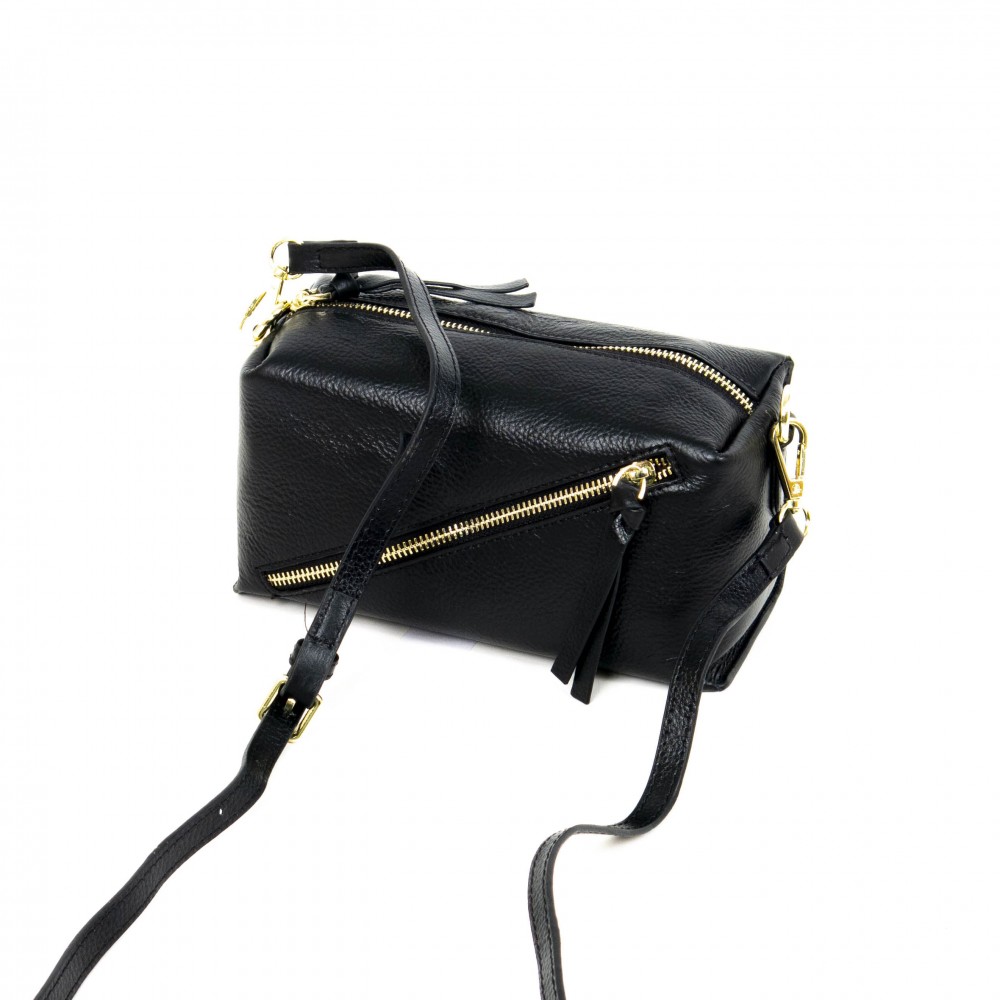 Черна малка дамска чанта от естествена кожа PAULA VENTI модел PV2316 