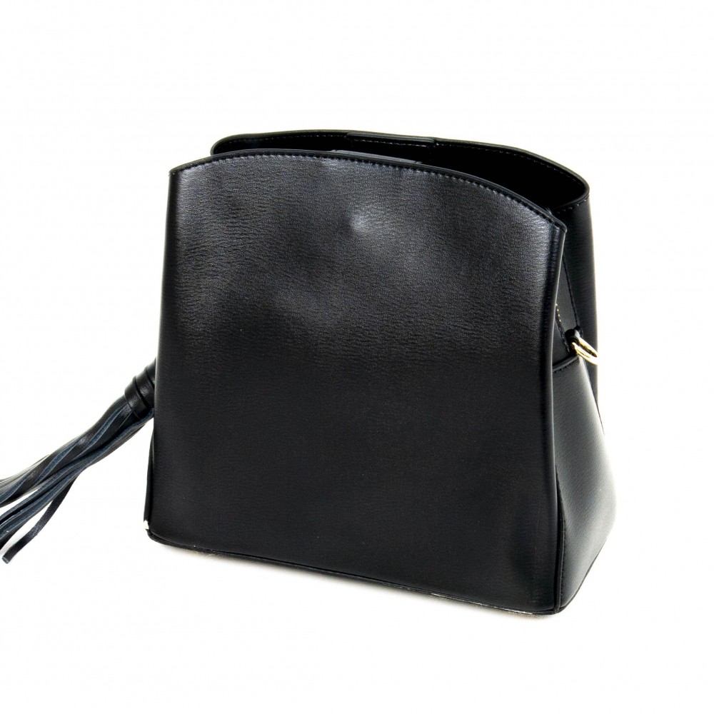 Дамска чанта модел PV2860 цвят черен