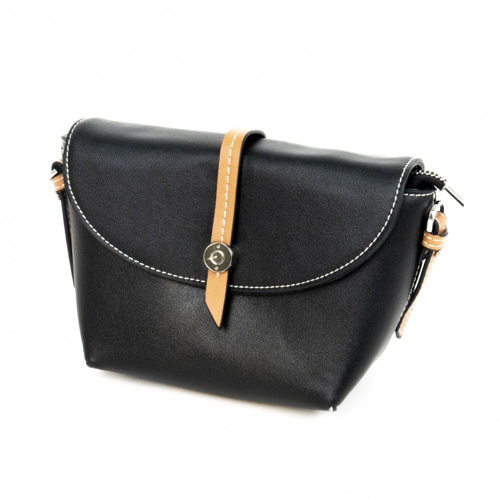 Малка вечерна чанта от естествена кожа PAULA VENTI модел ENH91 цвят черен  