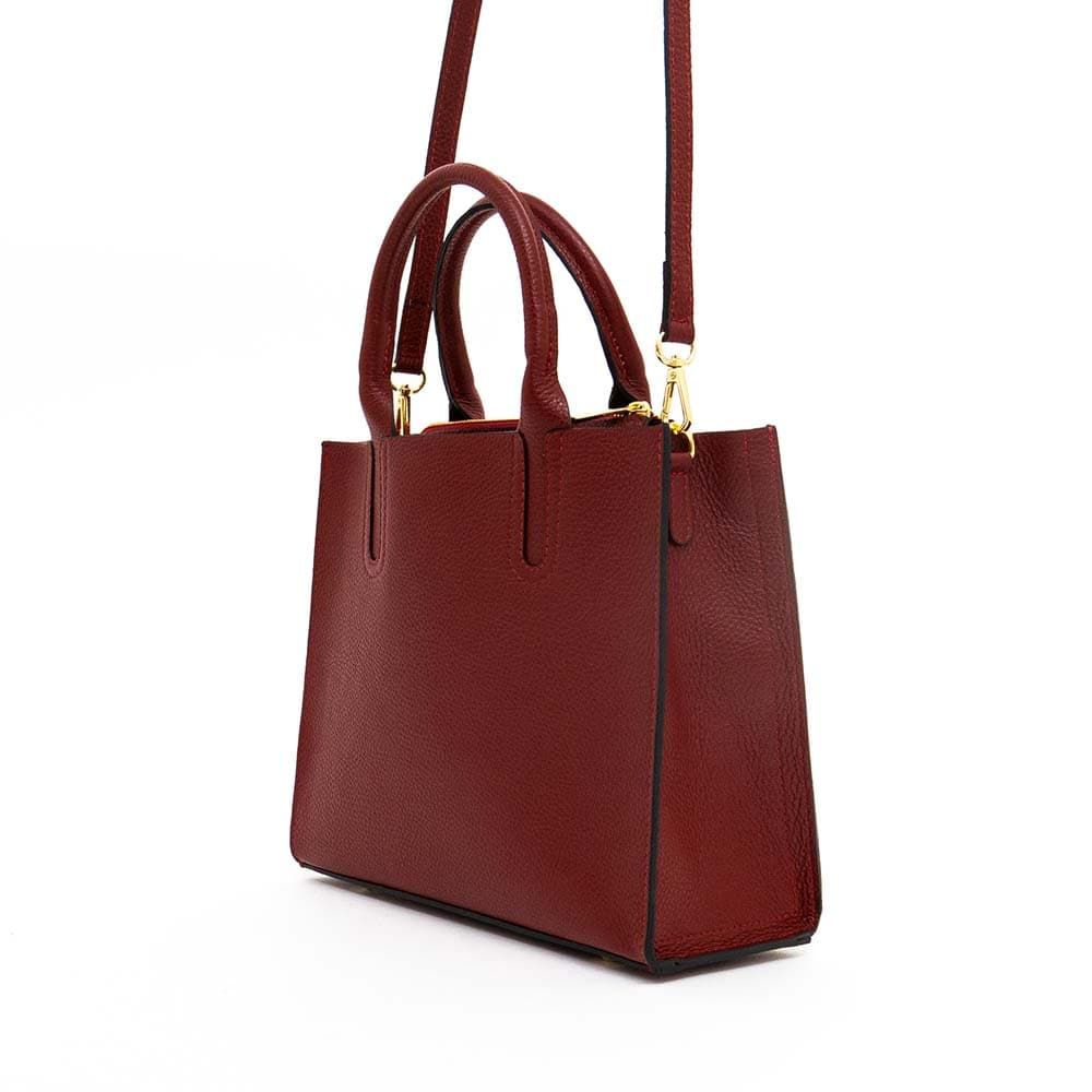Изчистена дамска чанта модел LUSSO от италианска естествена кожа цвят червен