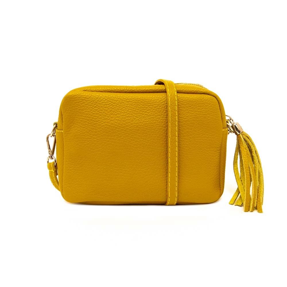 Малка жълта дамска чанта модел BELLO от италианска естествена кожа с дълга дръжка 