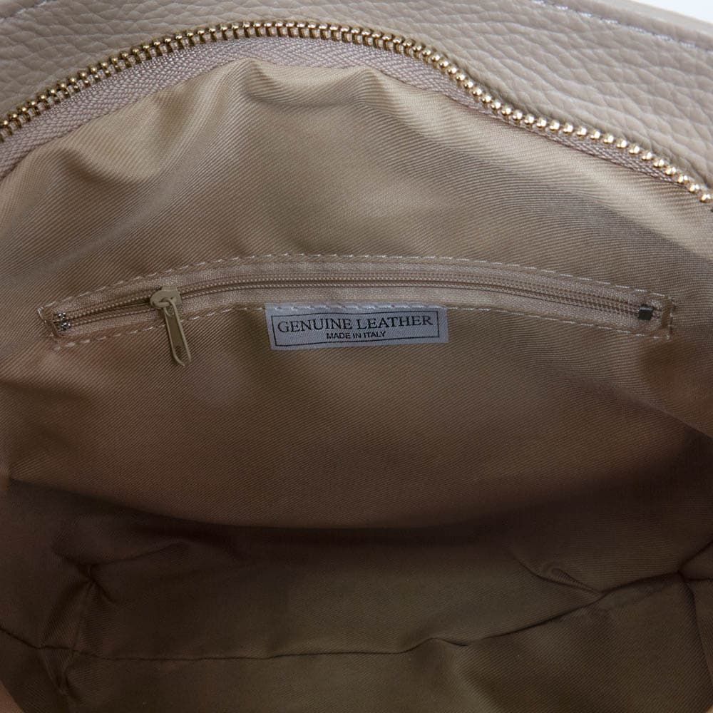 Елегантна дамска чанта от италианска естествена кожа модел RIGA цвят бежов