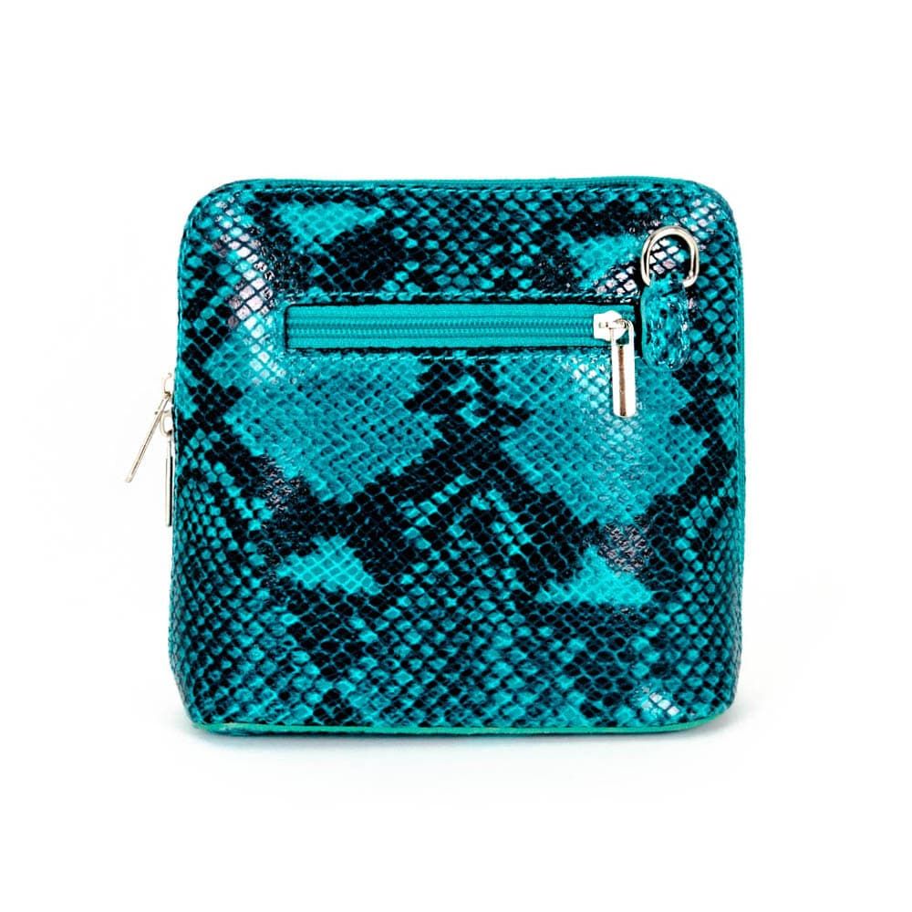 Светло синя малка дамска чанта от италианска естествена кожа модел CALDO с дълга дръжка змийска обработка 