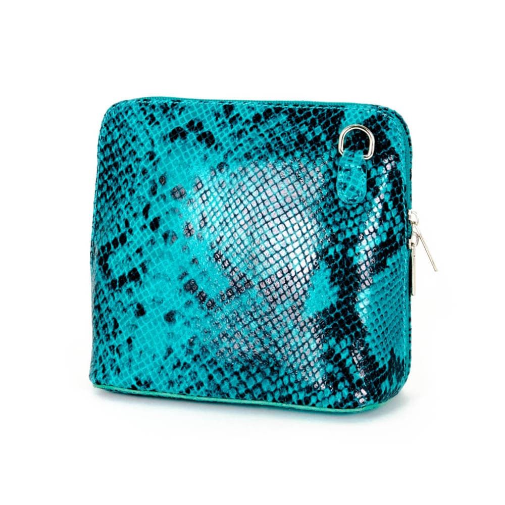 Светло синя малка дамска чанта от италианска естествена кожа модел CALDO с дълга дръжка змийска обработка 