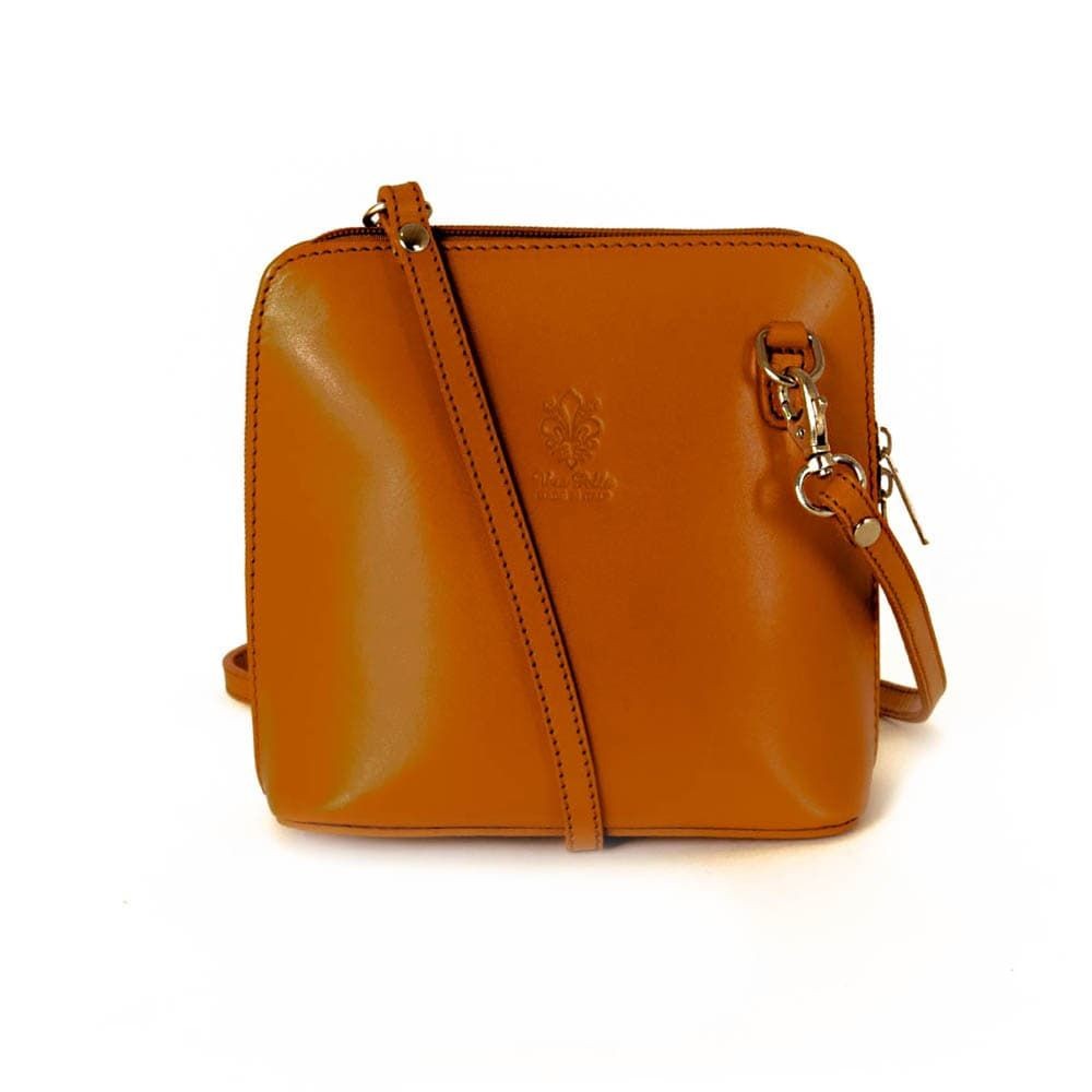 Малка дамска чанта от италианска естествена кожа модел CALDO с дълга дръжка цвят светло кафяв