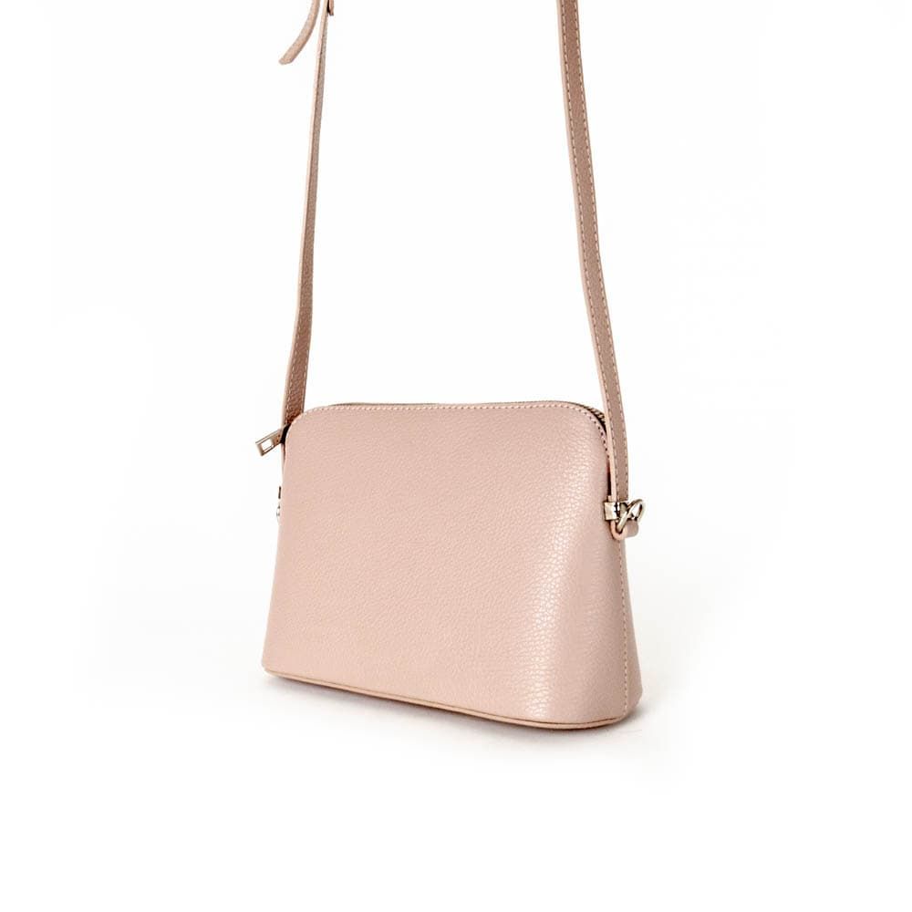 Малка дамска чанта от италианска естествена кожа модел SOLE с дълга дръжка розов