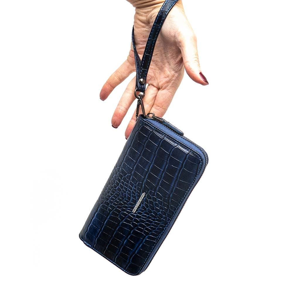 Практично дамско портмоне с цип ENZO NORI модел GAIA от естествена кожа цвят тъмно син кроко лазер лак